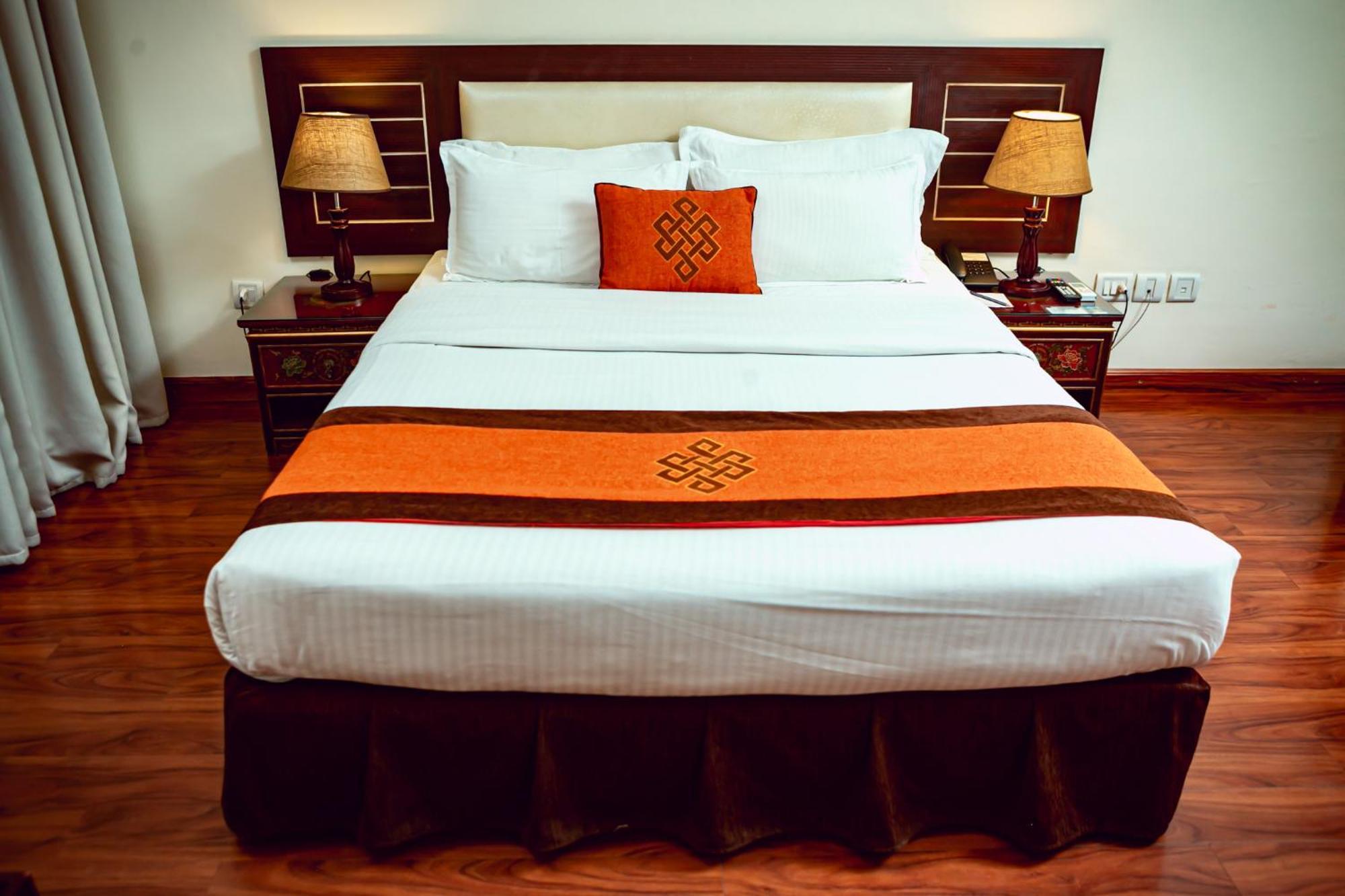 Vannasut Hotel And Spa Катманду Екстер'єр фото